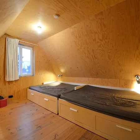 Дом отдыха Near Belgian Coast With Garden, Cleaning Included Остдёйнкерке