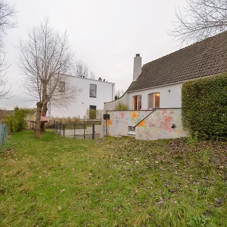 Near Belgian Coast With Garden, Cleaning Included *
