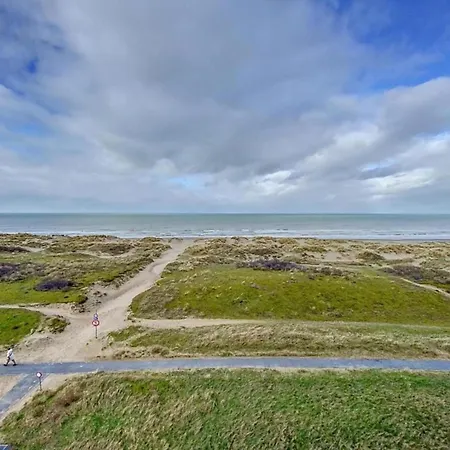 Дом отдыха Near Belgian Coast With Garden, Cleaning Included Остдёйнкерке