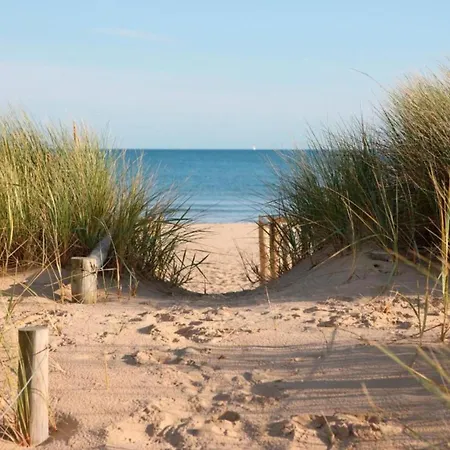 Near Belgian Coast With Garden, Cleaning Included Дом отдыха *