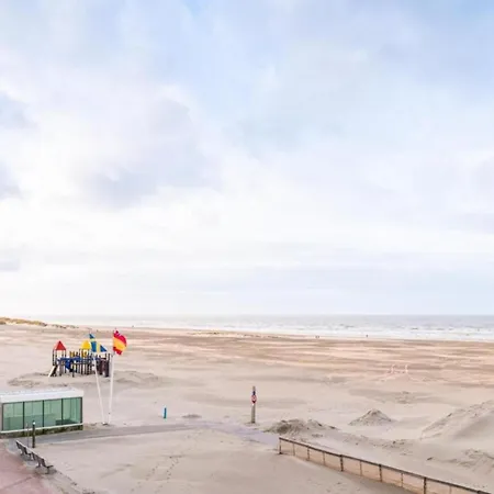 Дом отдыха Near Belgian Coast With Garden, Cleaning Included Остдёйнкерке